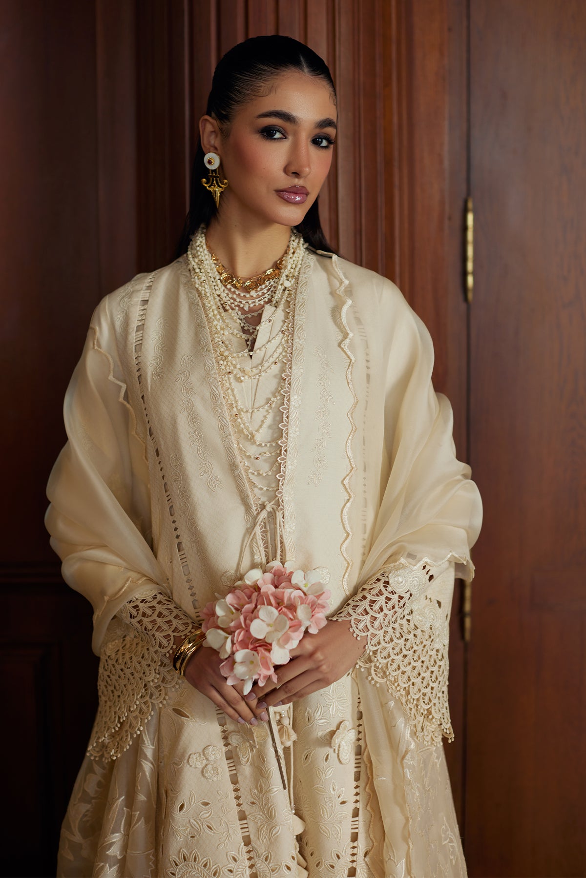 Saad Bin Shahzad Liza – off-white 3D resham-embroidered lawn front-open kurta with schiffli pants from Summer Pret'2 – view 6