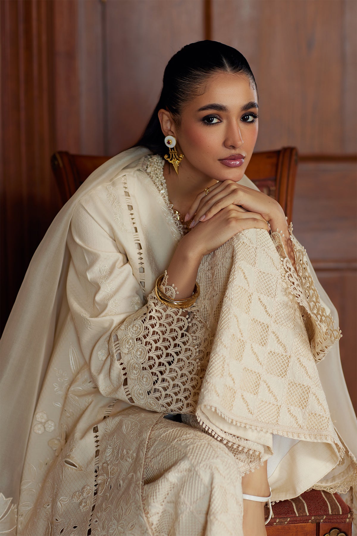 Saad Bin Shahzad Liza – off-white 3D resham-embroidered lawn front-open kurta with schiffli pants from Summer Pret'2 – view 8