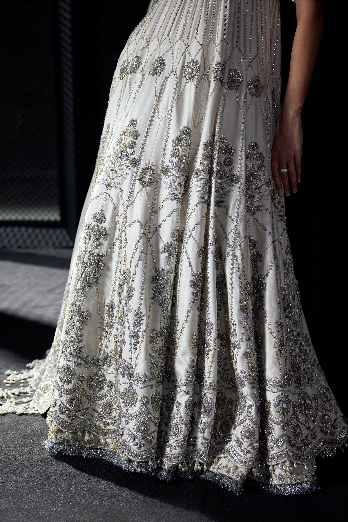 Saad Bin Shahzad Ayla – ivory zardozi and resham bridal pishwas from Chandni Bridal'26 – view 4