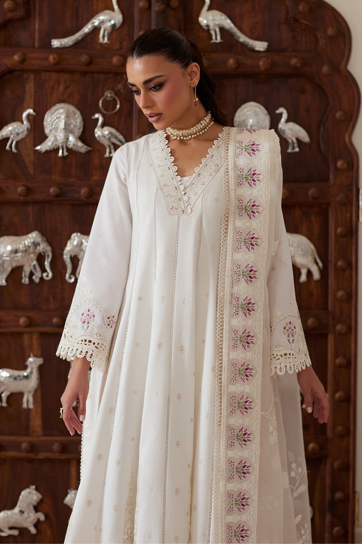 Saad Bin Shahzad Ember – off-white embroidered zari lawn kalidar with organza dupatta from Depalpur – view 2
