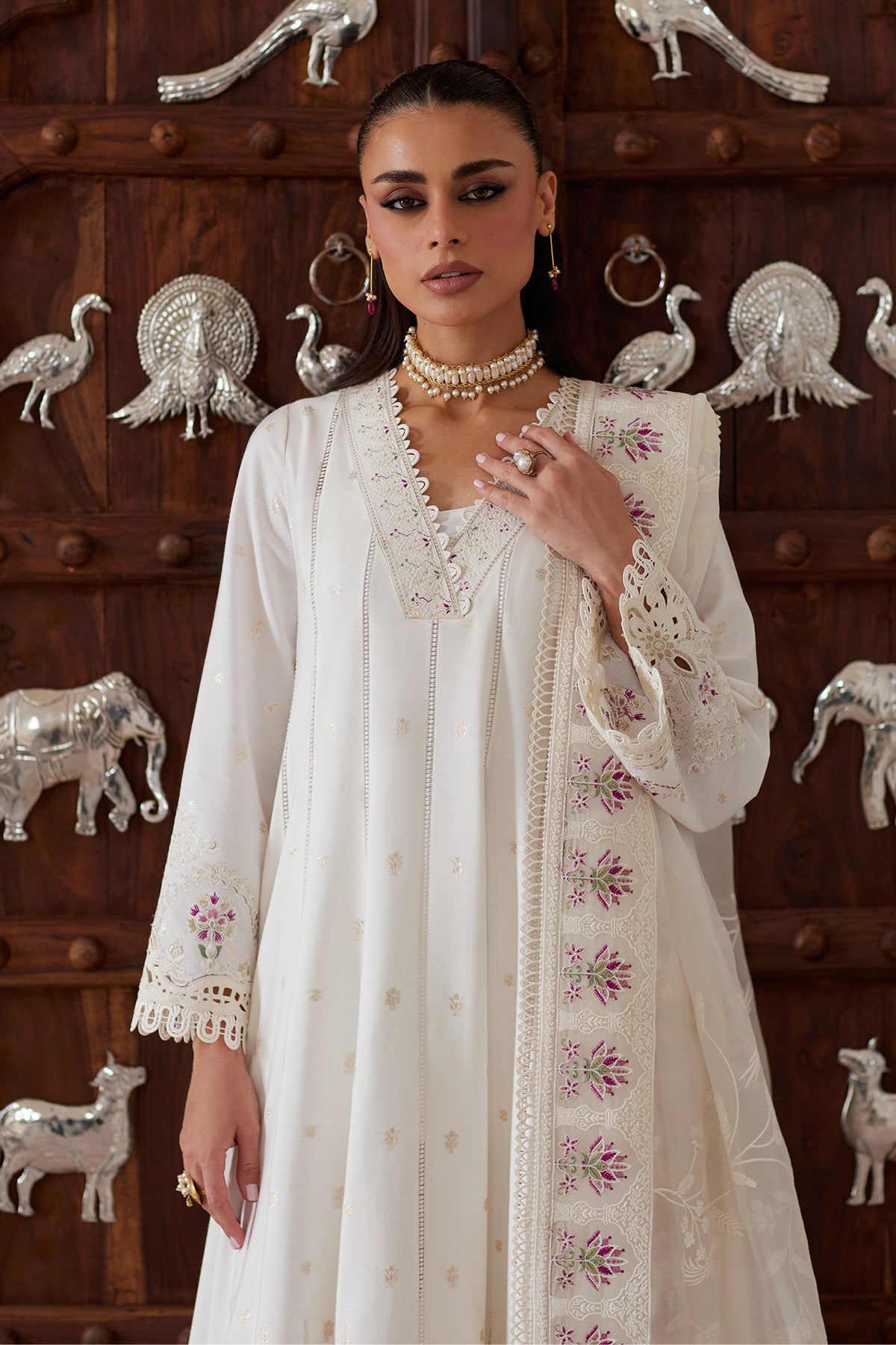 Saad Bin Shahzad Ember – off-white embroidered zari lawn kalidar with organza dupatta from Depalpur – view 4