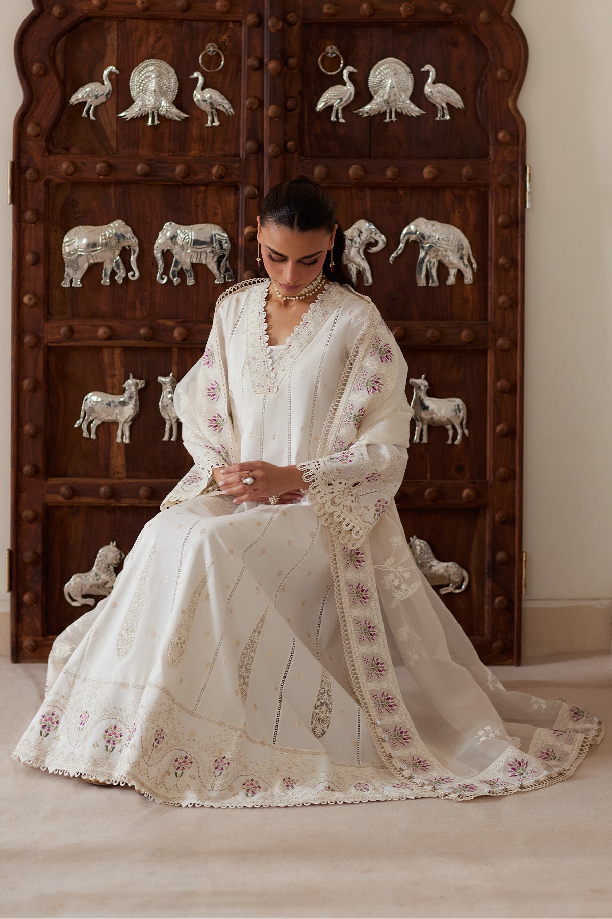 Saad Bin Shahzad Ember – off-white embroidered zari lawn kalidar with organza dupatta from Depalpur – view 7