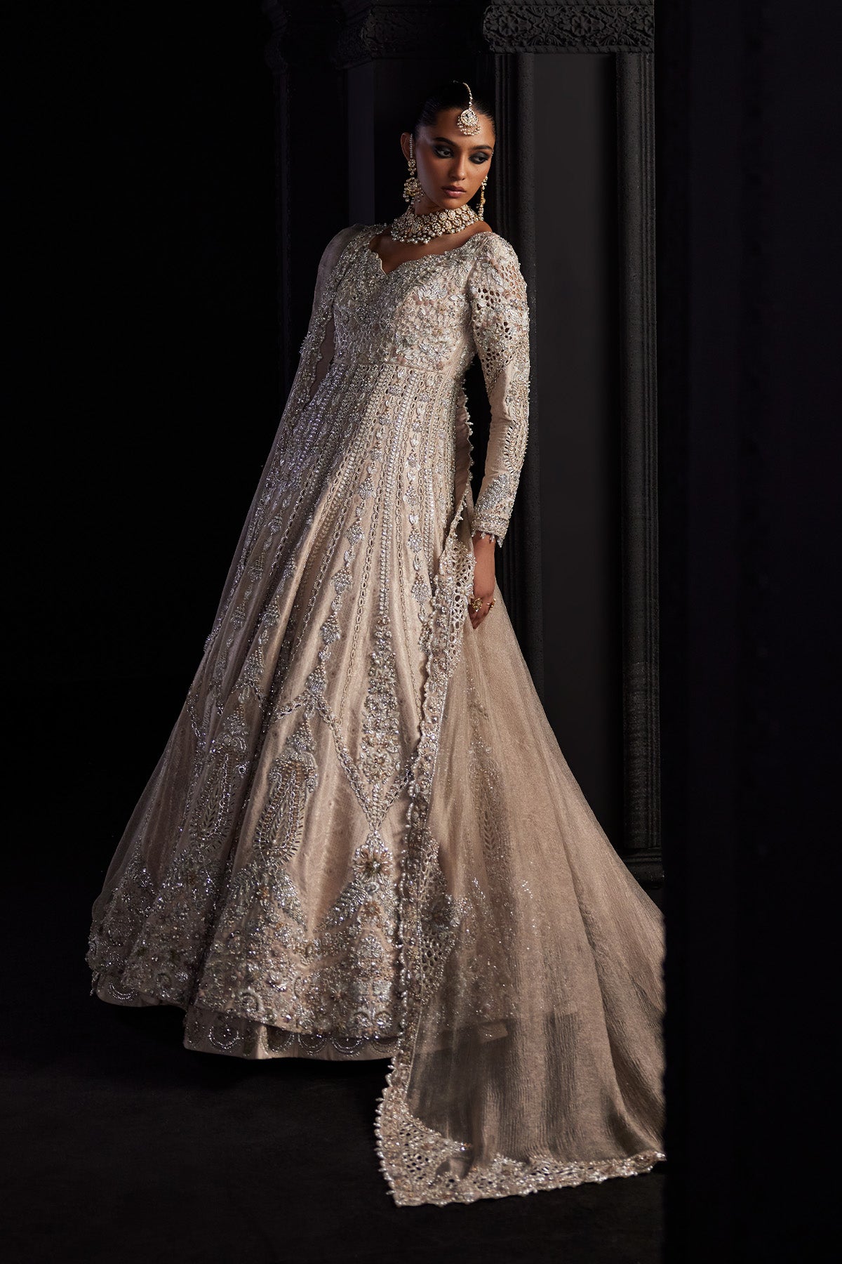 Saad Bin Shahzad Ahlam – nude pink jamawar bridal pishwas with zardozi from Chandni Bridal'26 – view 9