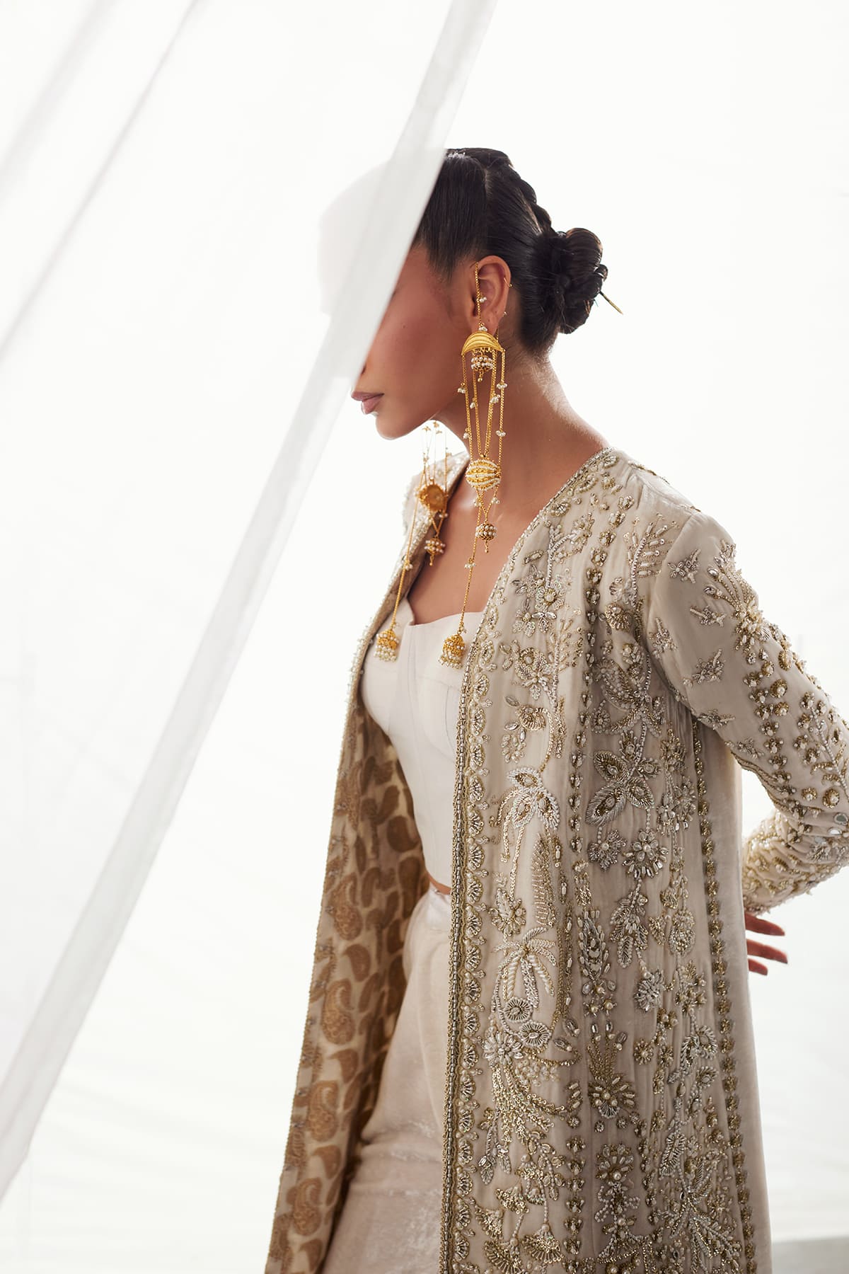 Saad Bin Shahzad Ava – off-white hand-embellished velvet jacket with corset and trousers from Lolita'25 – view 7