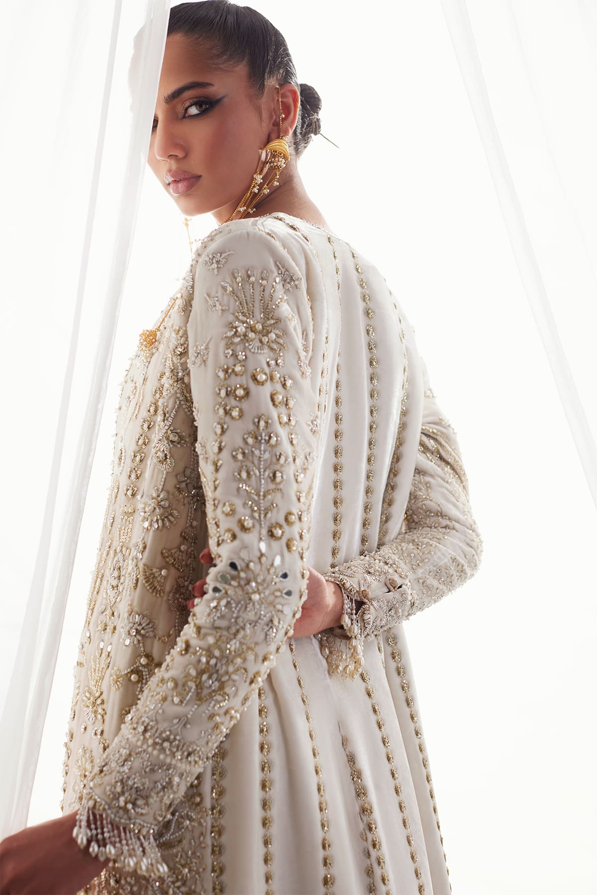 Saad Bin Shahzad Ava – off-white hand-embellished velvet jacket with corset and trousers from Lolita'25 – view 10