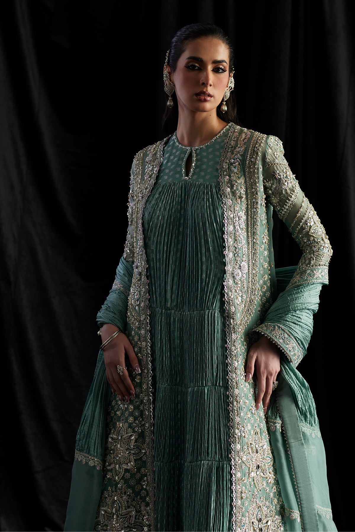 Saad Bin Shahzad Olyra – turquoise embroidered open gown over a crushed inner pishwas from El Veneto Luxury Formals – view 4