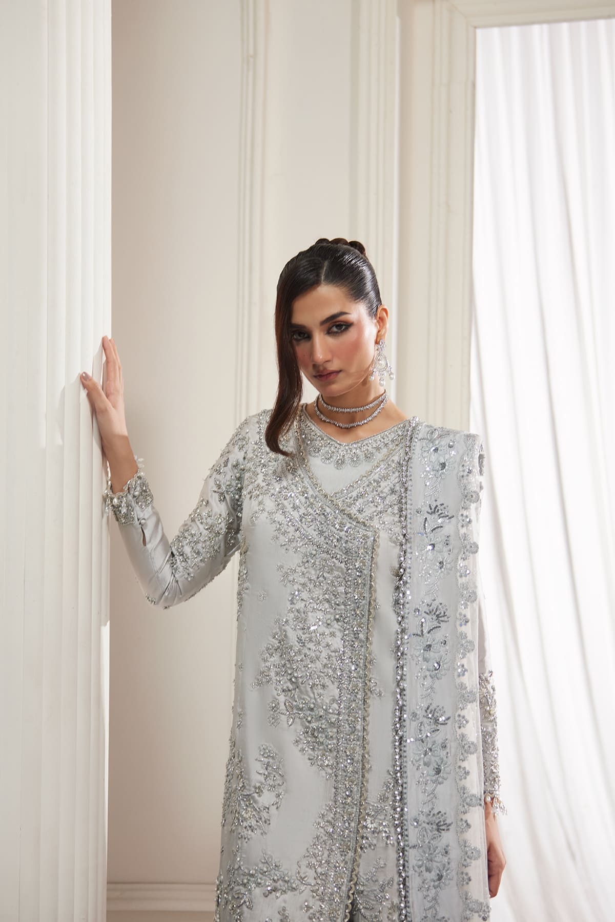 Saad Bin Shahzad Della – silver-grey crystal-embellished sheesha silk angrakha with sharara from Lolita'25 – view 7