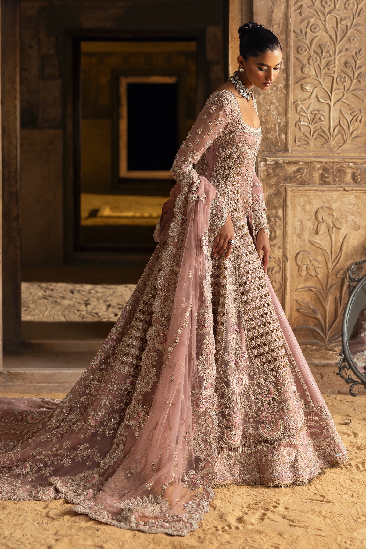 Saad Bin Shahzad Zuri – pearl pink cutwork bridal gown with train from Sona Gachi Bridals'24