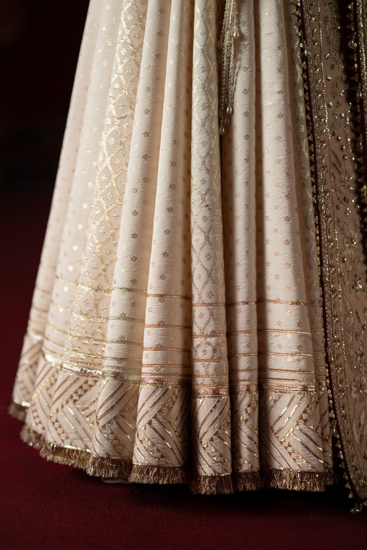 Saad Bin Shahzad Eyana – blush white hand-embellished pishwas with organza dupatta from LAAVNI'25 – view 4