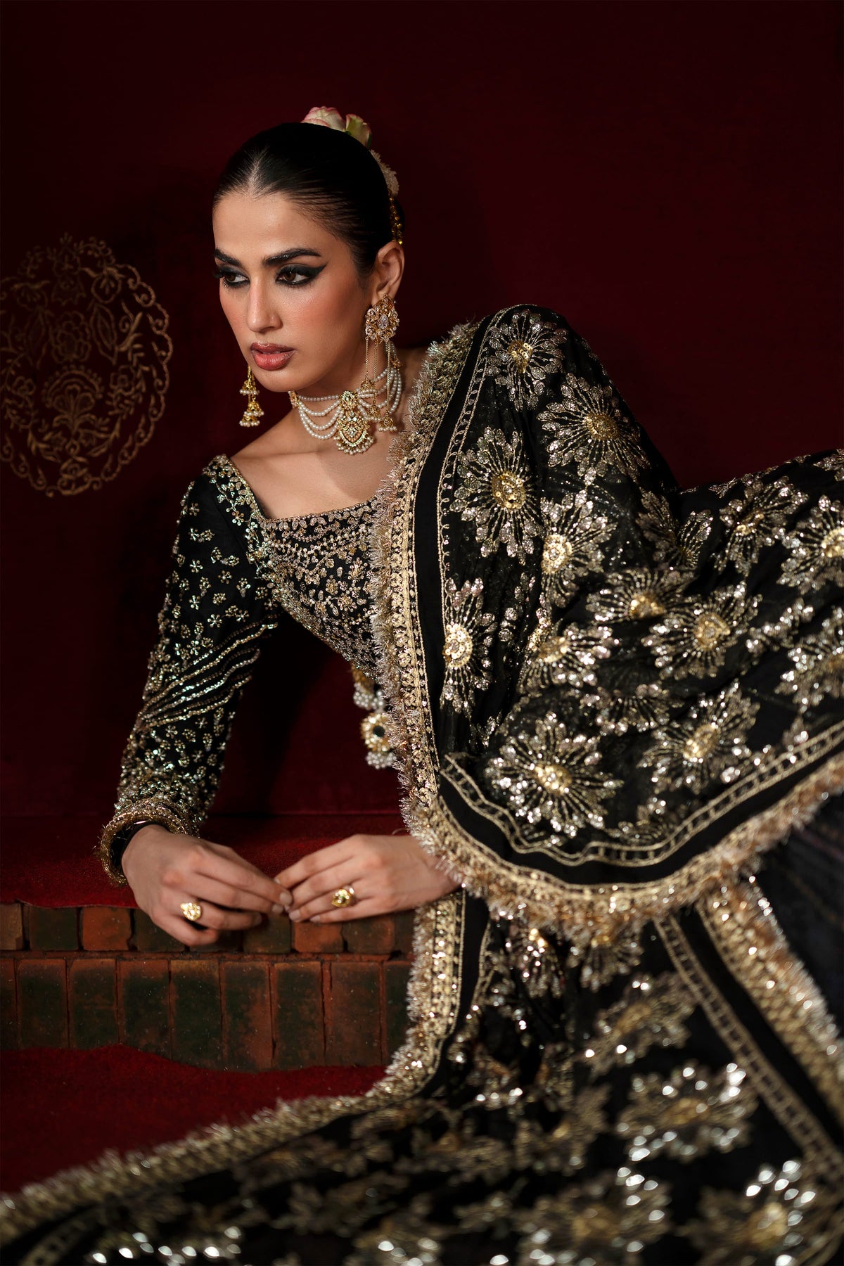 Saad Bin Shahzad Amal – black hand-embellished pishwas with printed lehenga from LAAVNI'25 – view 8