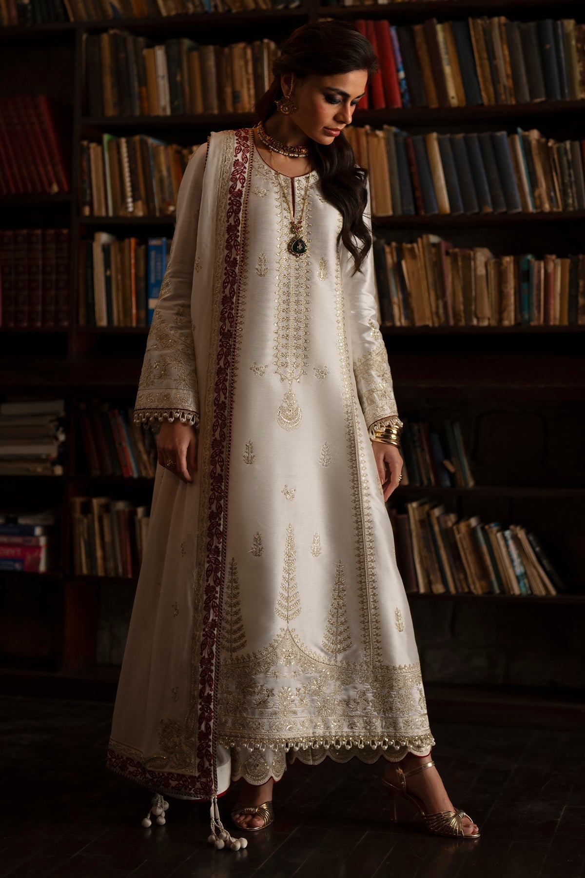 Saad Bin Shahzad Zyra – off-white gold-embroidered tussar silk kurta with culottes from Silk'25 – view 6