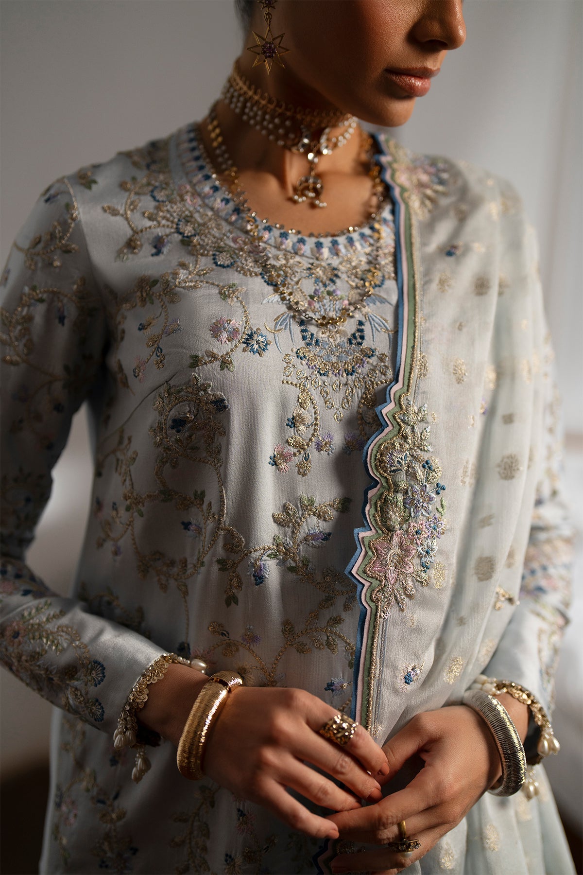 Saad Bin Shahzad Soha – ice blue embroidered tussar silk long kurta with raw silk culottes from Silk'25 – view 3