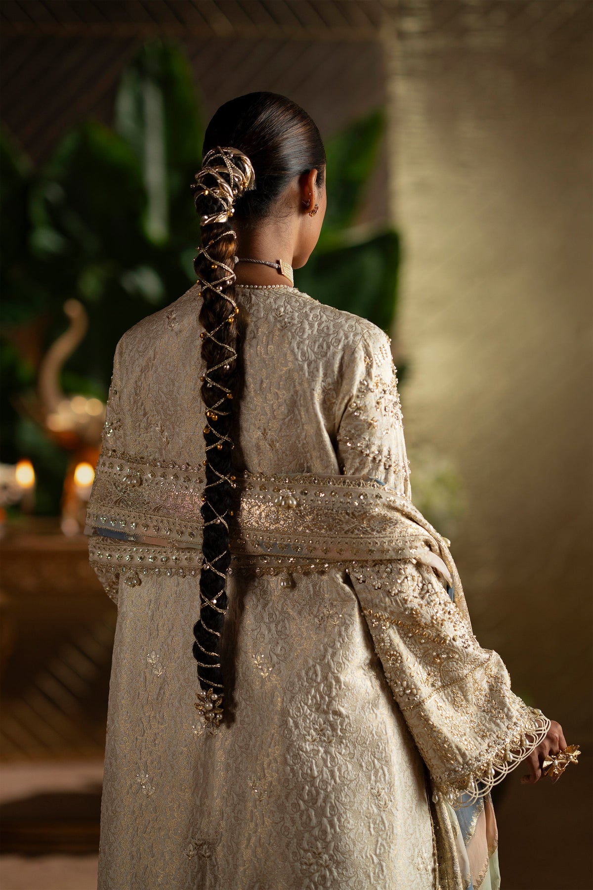 Saad Bin Shahzad Sophia – white and gold jamawar open kalidar with sharara from LAAVNI'25 – view 4