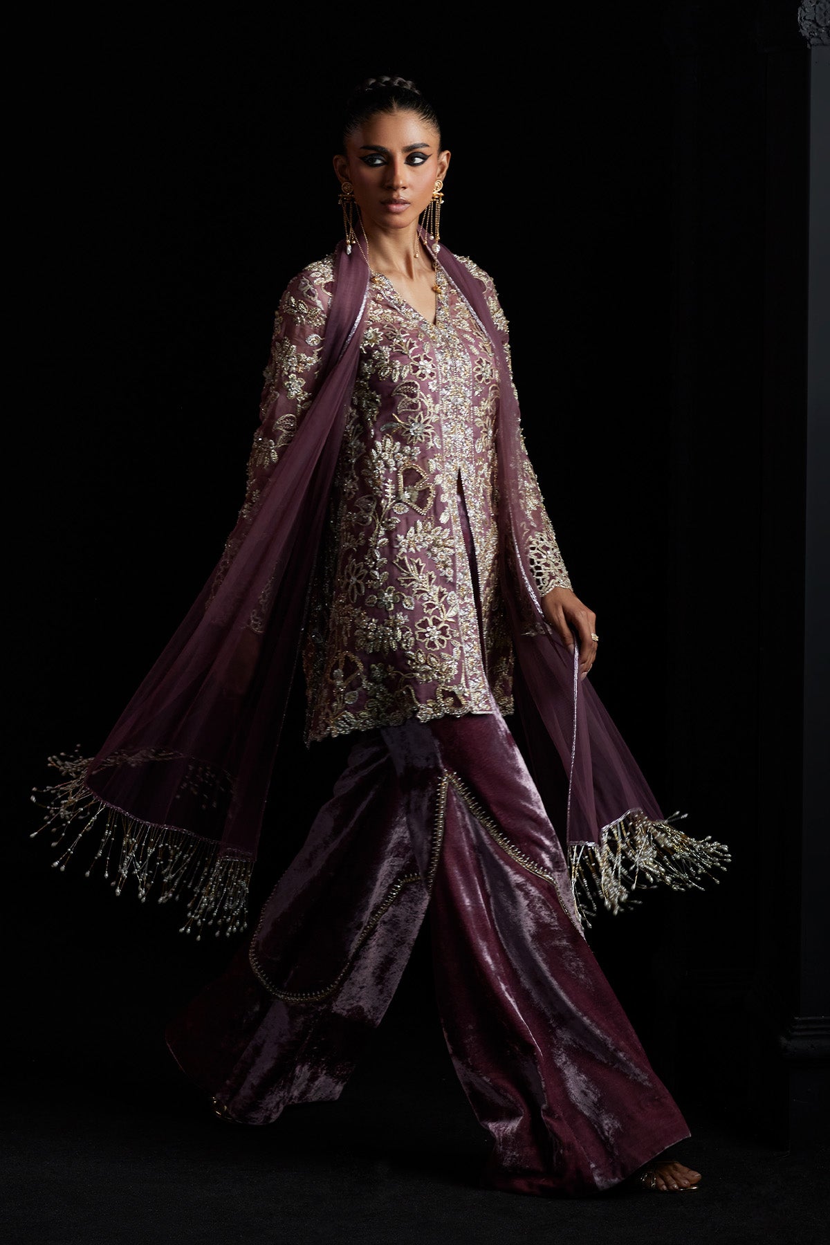 Saad Bin Shahzad Maram – rosewood embroidered jacket with velvet trousers from Chandni Bridal'26 – view 2